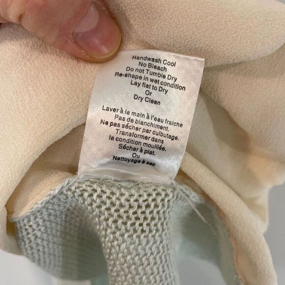 T. Babaton Aritzia Pastel Silk Sleeveless Top Relaxed fit XXS - Picture 5 of 5